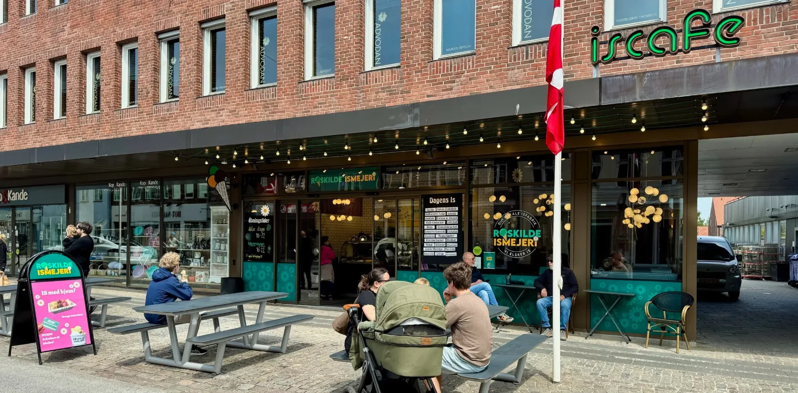 Roskilde Ismejeri iscafé på Algade 43D